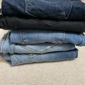 Judy Blues (4 pair) & Mica (1 par)